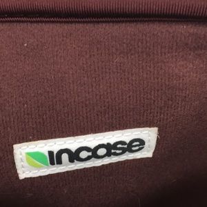 Gel Laptop padded InCase case Burgundy used